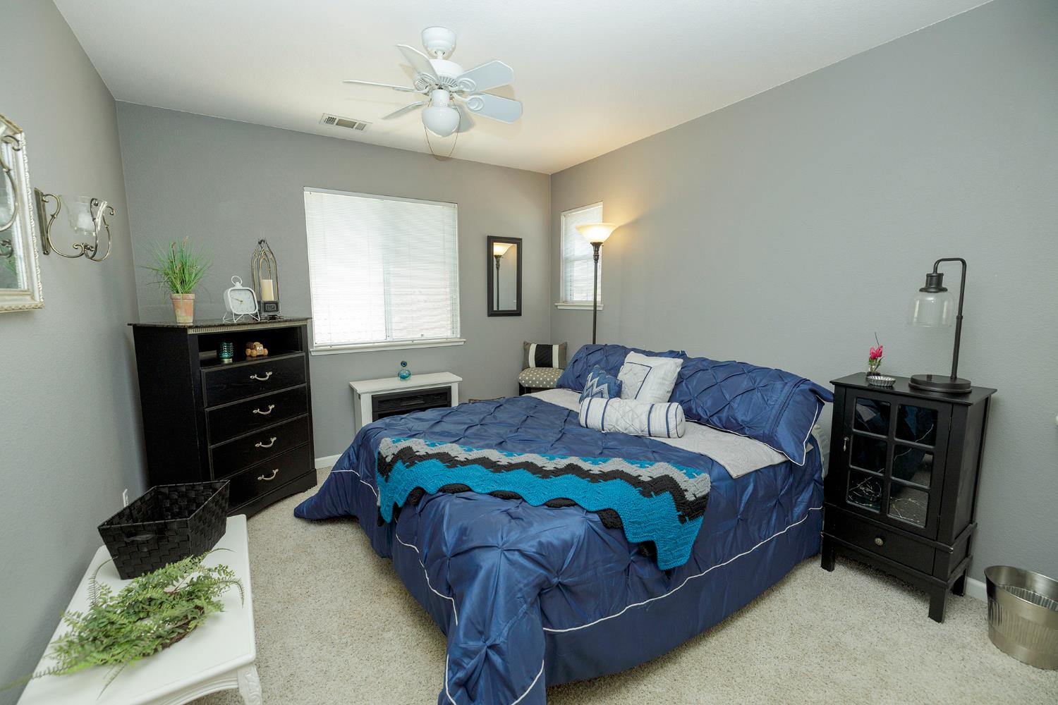 2505 Mission Ct, Escalon, CA 95320