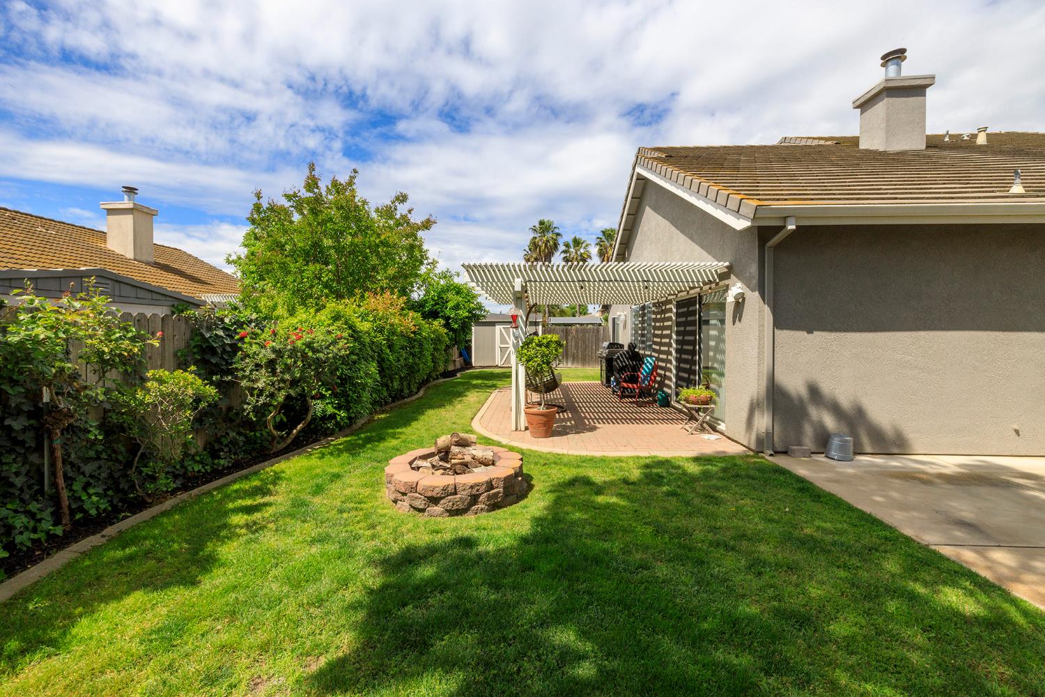 2505 Mission Ct, Escalon, CA 95320