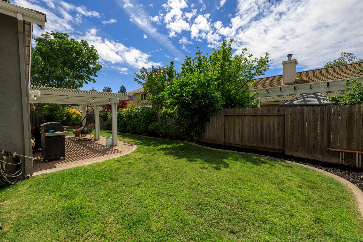 2505 Mission Ct, Escalon, CA 95320