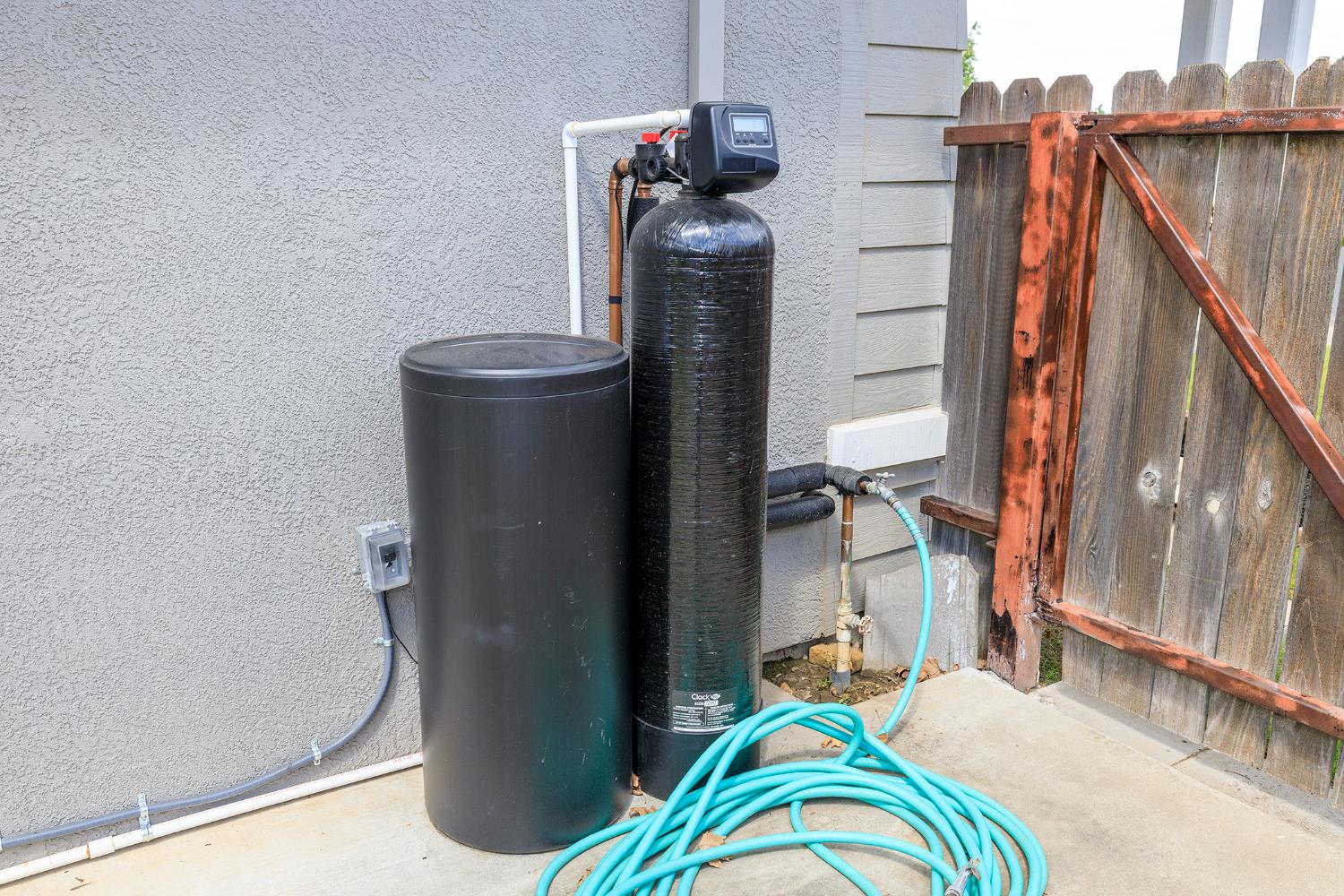 2505 Mission Ct, Escalon, CA 95320