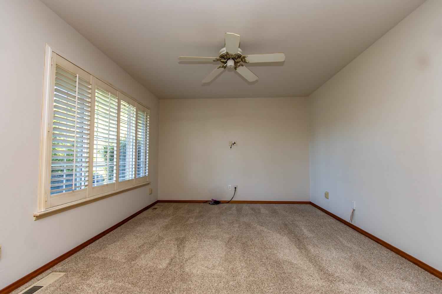 1705 Larkspur Pl, Turlock, CA 95380