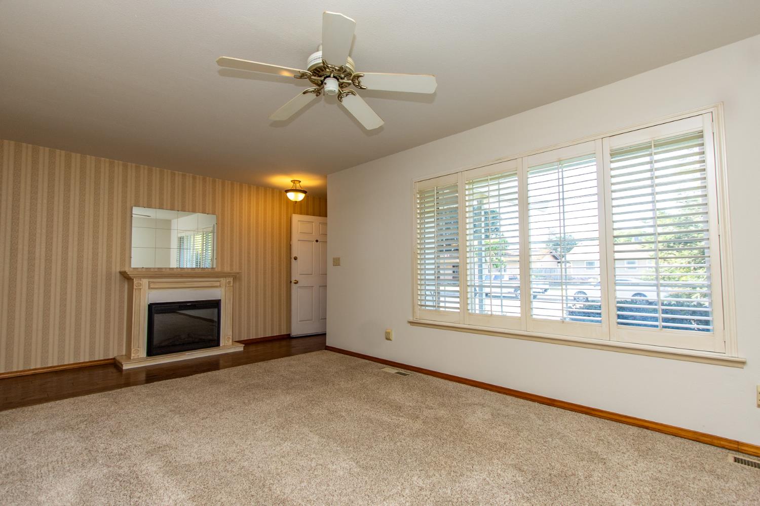 1705 Larkspur Pl, Turlock, CA 95380