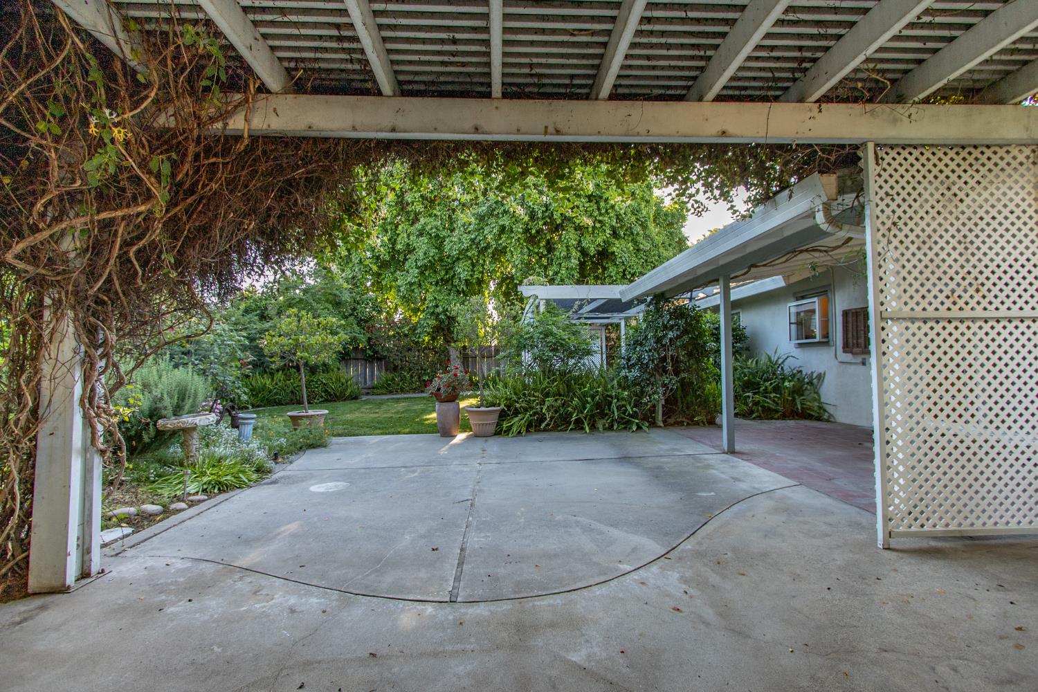 1705 Larkspur Pl, Turlock, CA 95380