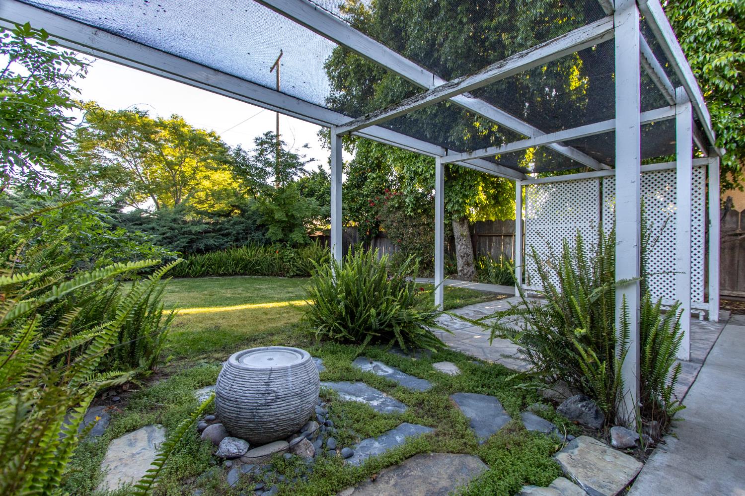 1705 Larkspur Pl, Turlock, CA 95380