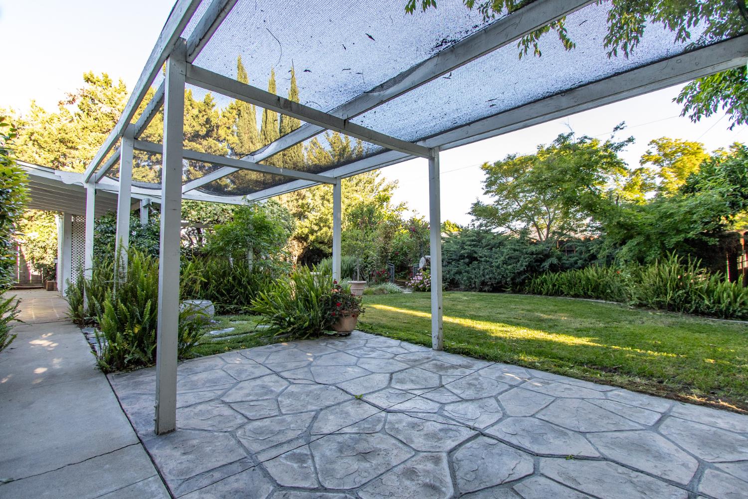 1705 Larkspur Pl, Turlock, CA 95380