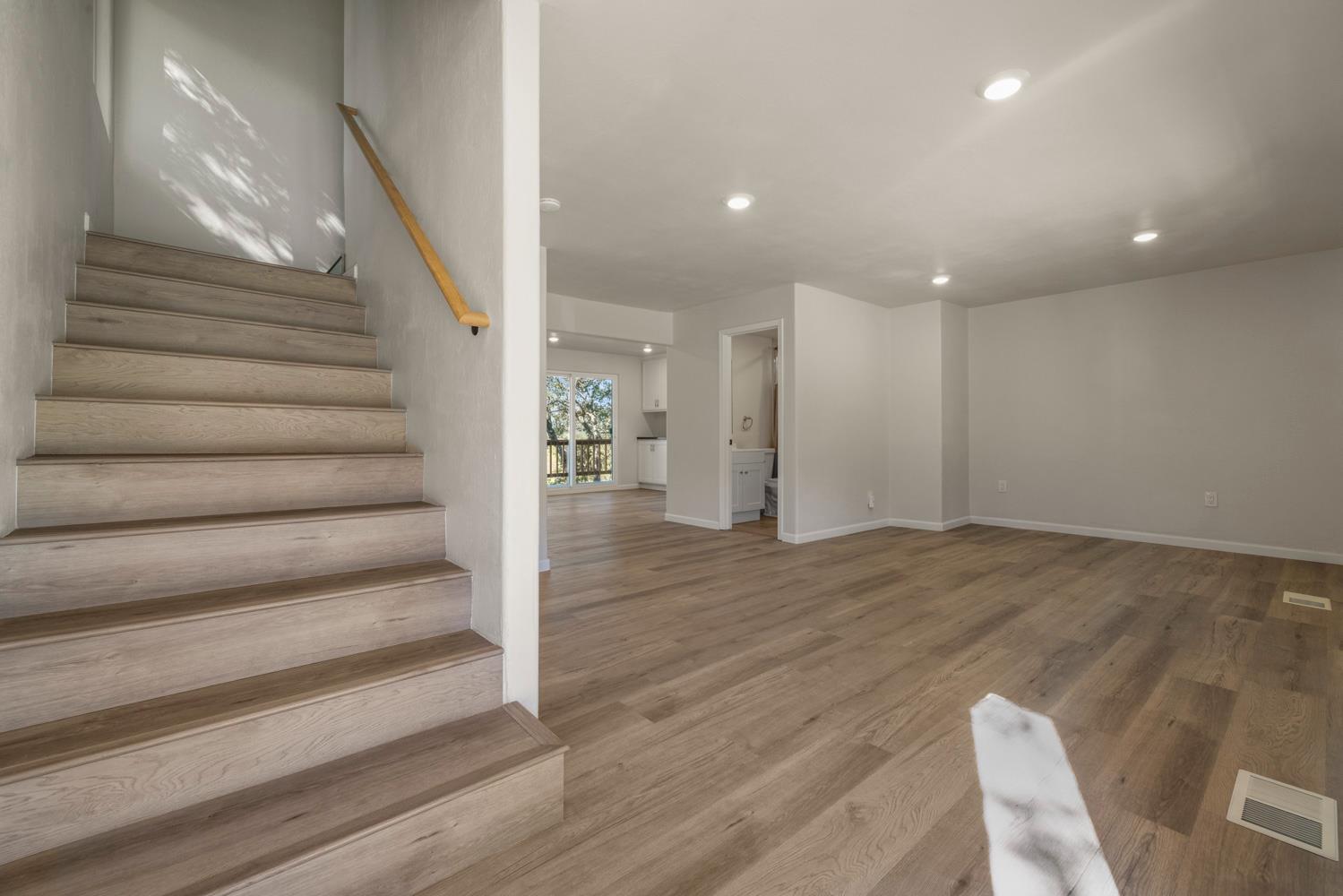 2324 Quail Hill Rd, Copperopolis, CA 95228