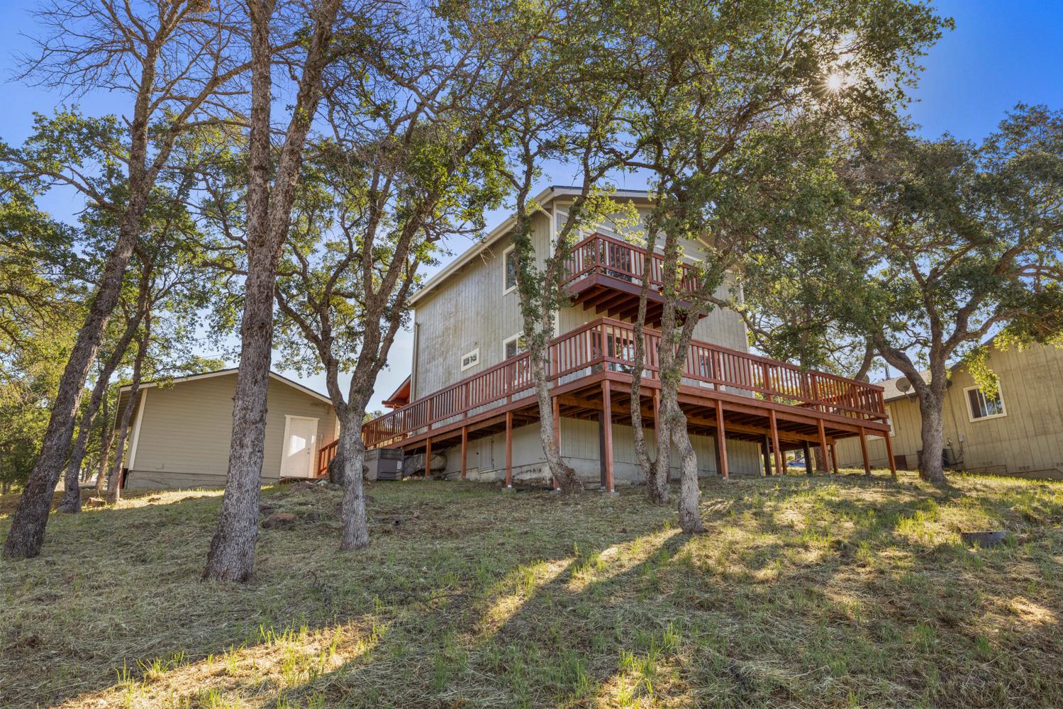 2324 Quail Hill Rd, Copperopolis, CA 95228