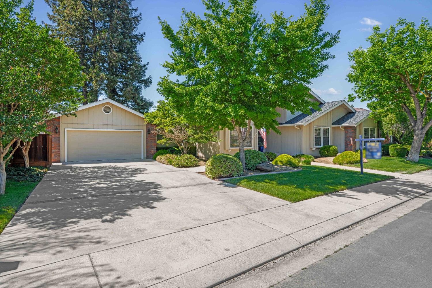 3829 Mondrian Dr, Modesto, CA 95356