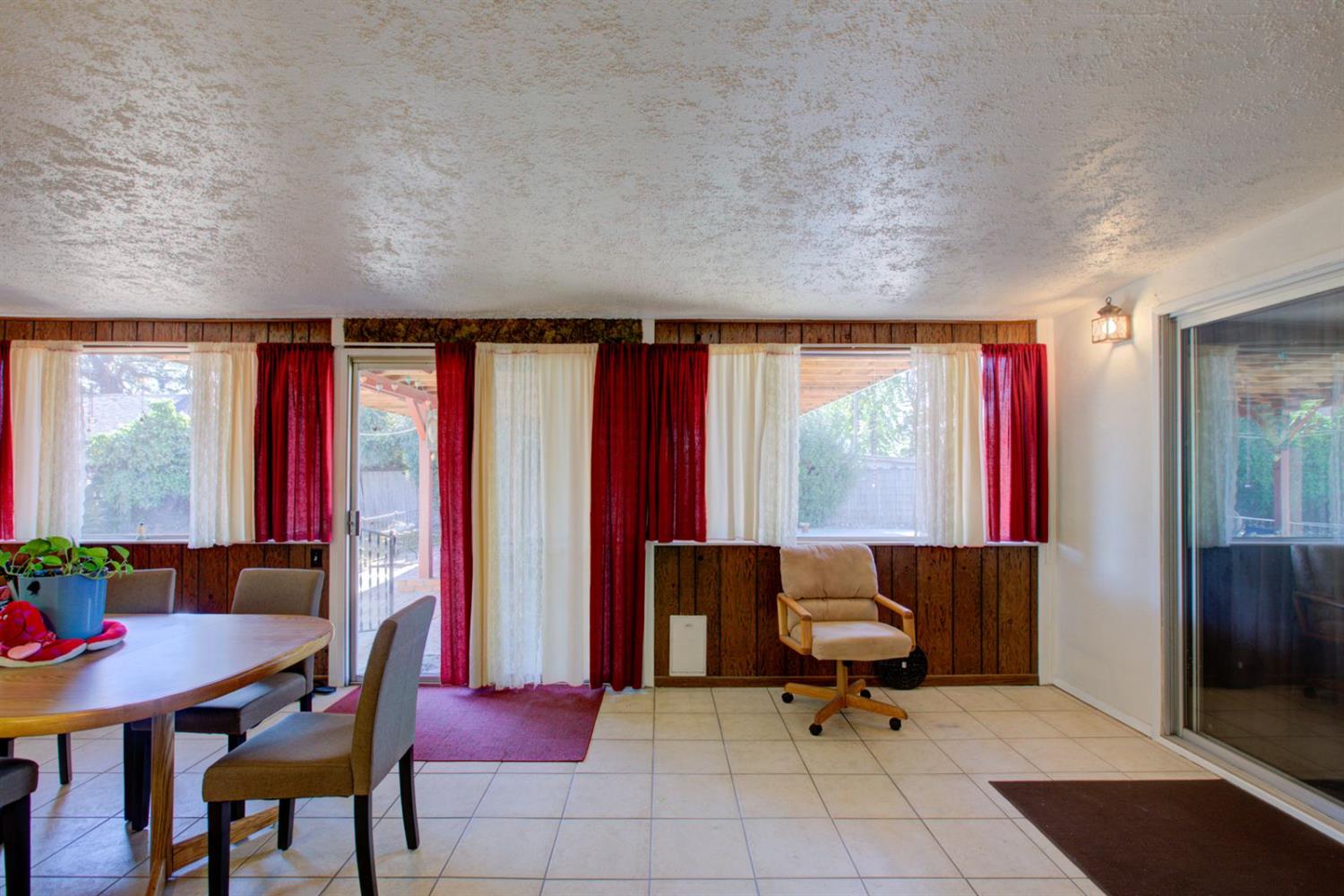 16067 Acacia St, Delhi, CA 95315