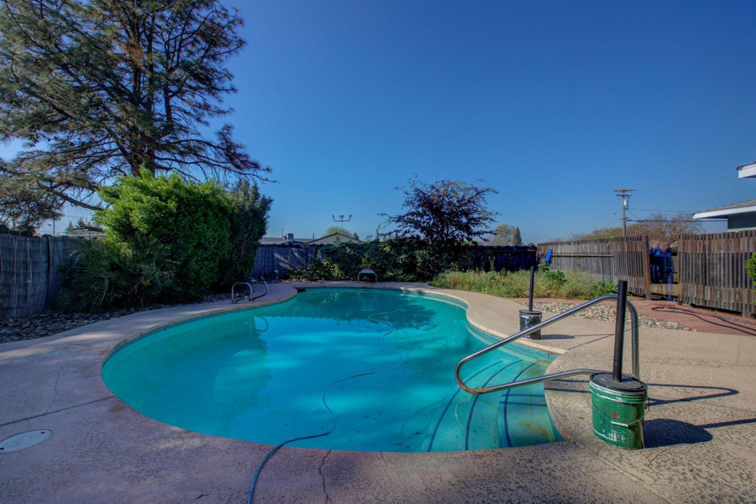 16067 Acacia St, Delhi, CA 95315