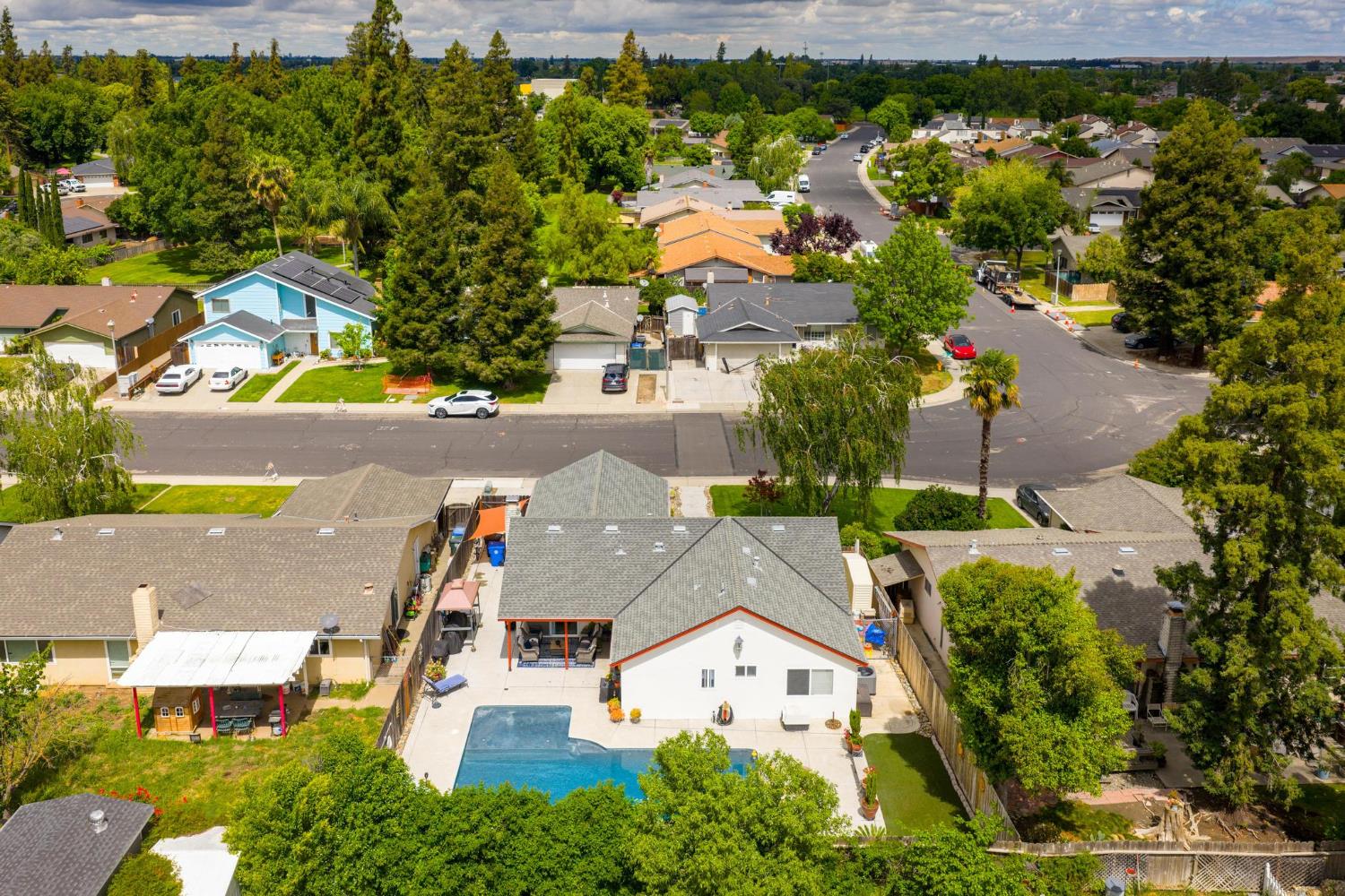 760 Pebble Way, Manteca, CA 95336