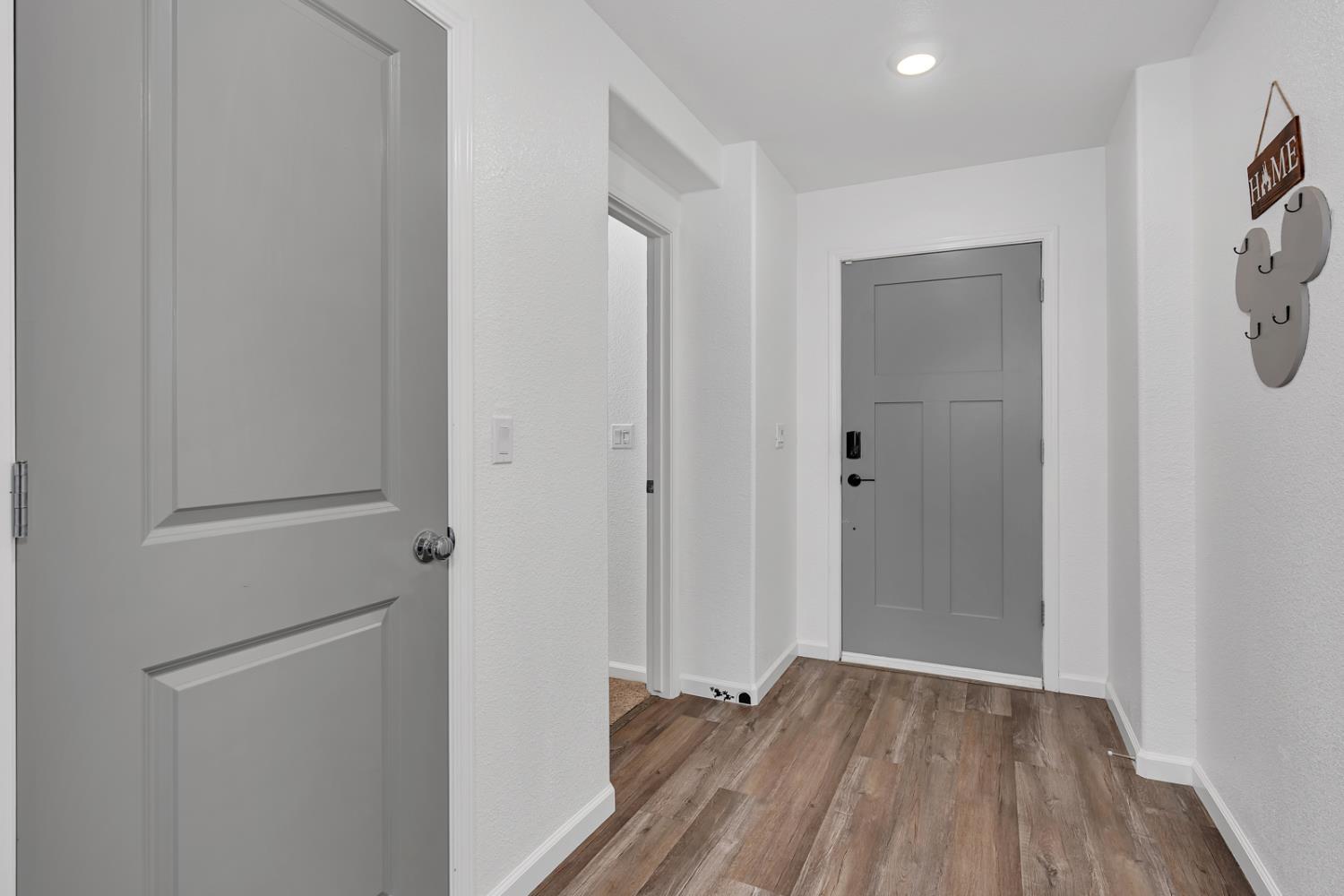 1807 Patricia Ct, Los Banos, CA 93635