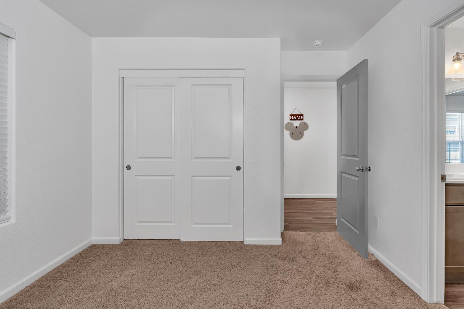 1807 Patricia Ct, Los Banos, CA 93635