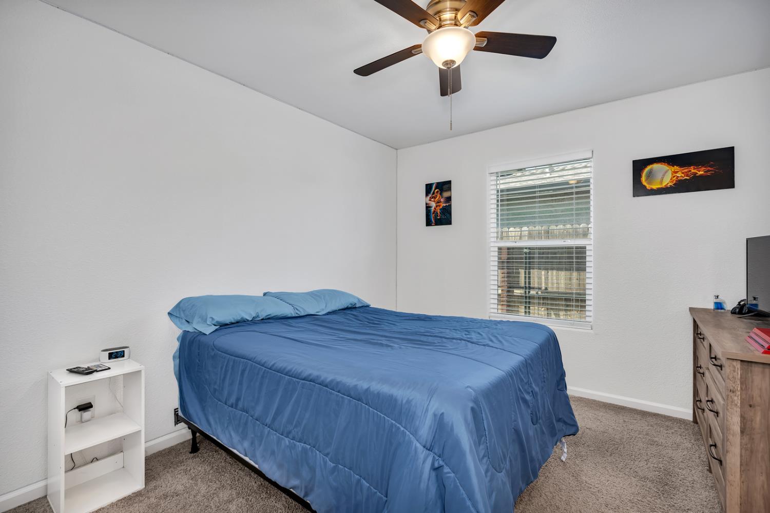 1807 Patricia Ct, Los Banos, CA 93635