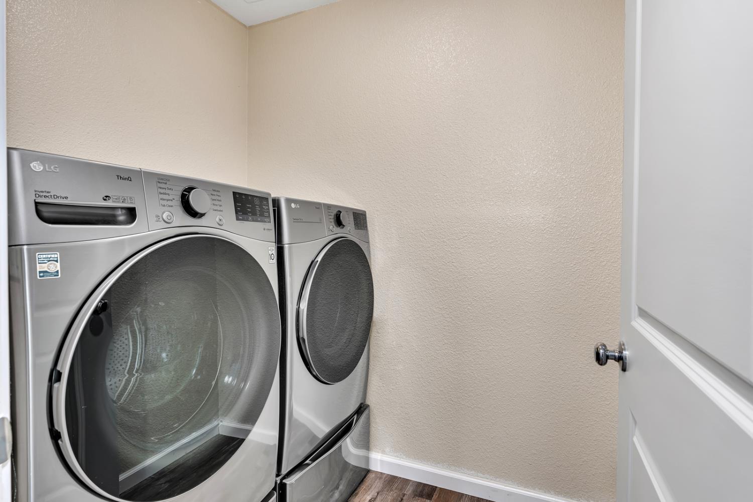 1807 Patricia Ct, Los Banos, CA 93635