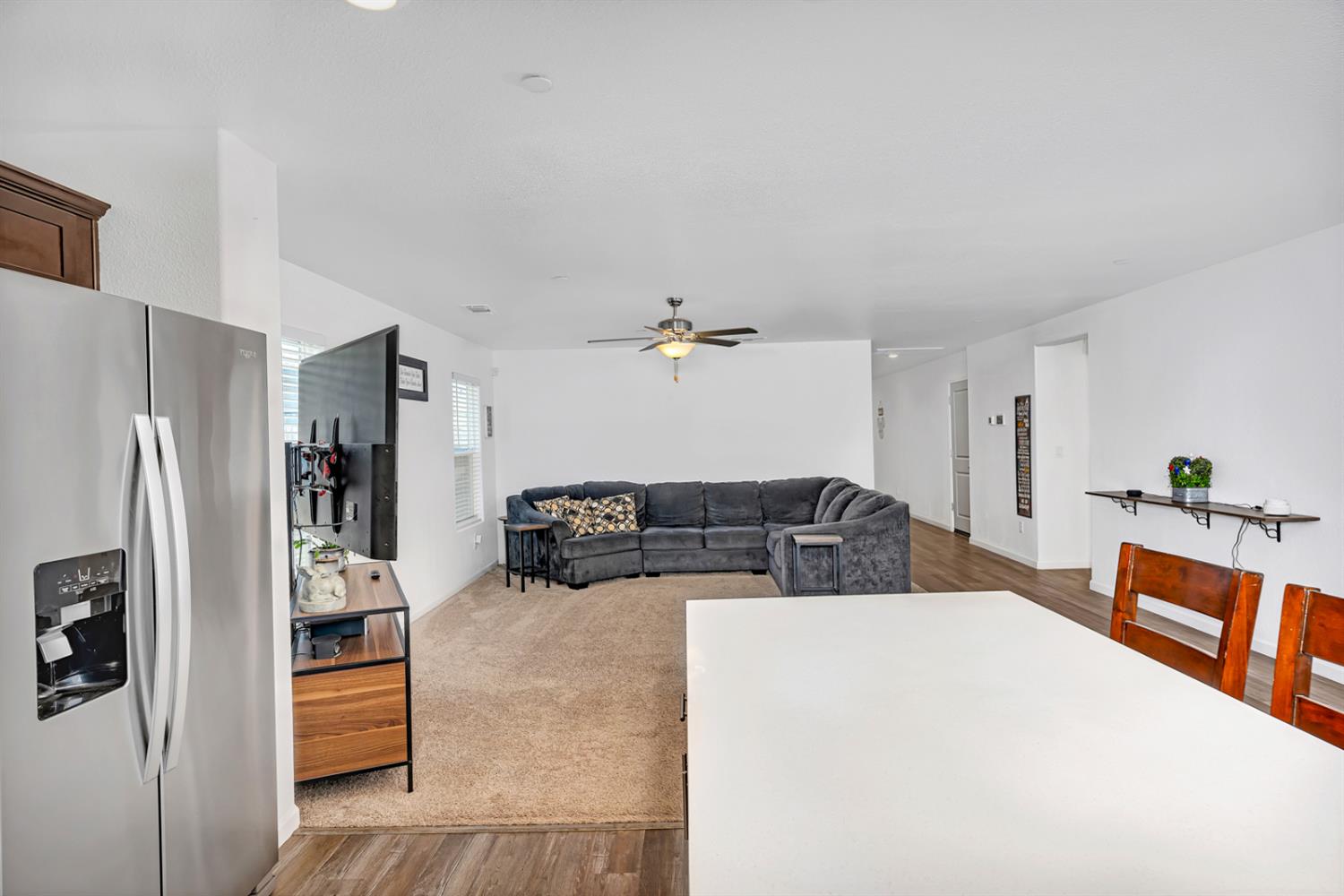 1807 Patricia Ct, Los Banos, CA 93635