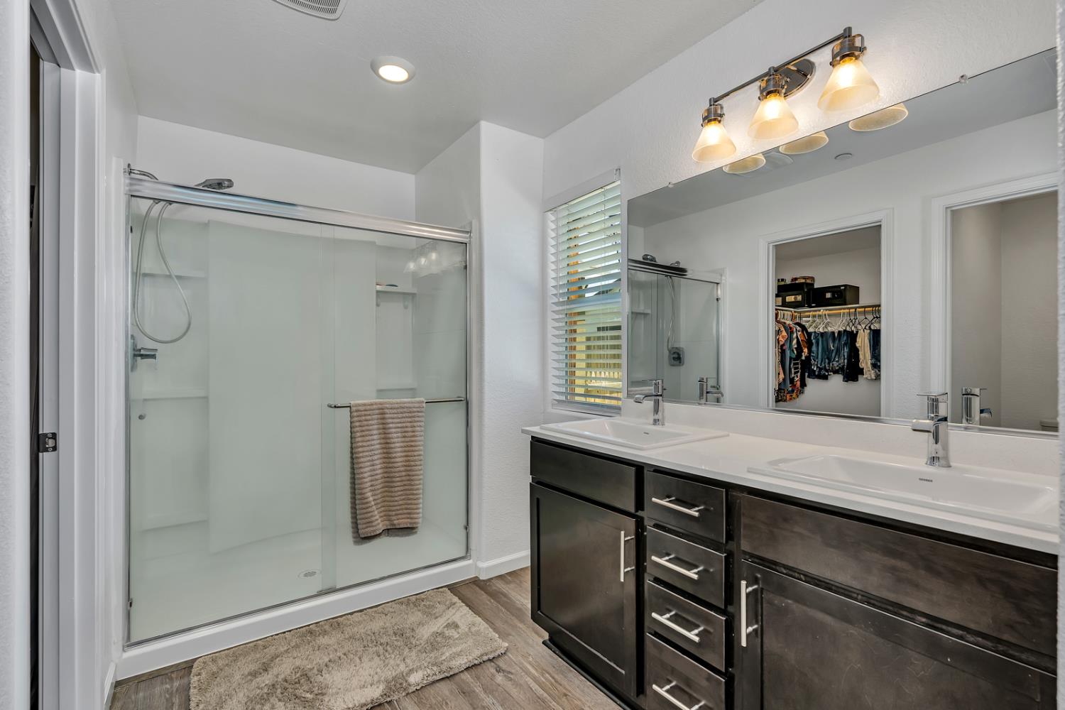 1807 Patricia Ct, Los Banos, CA 93635