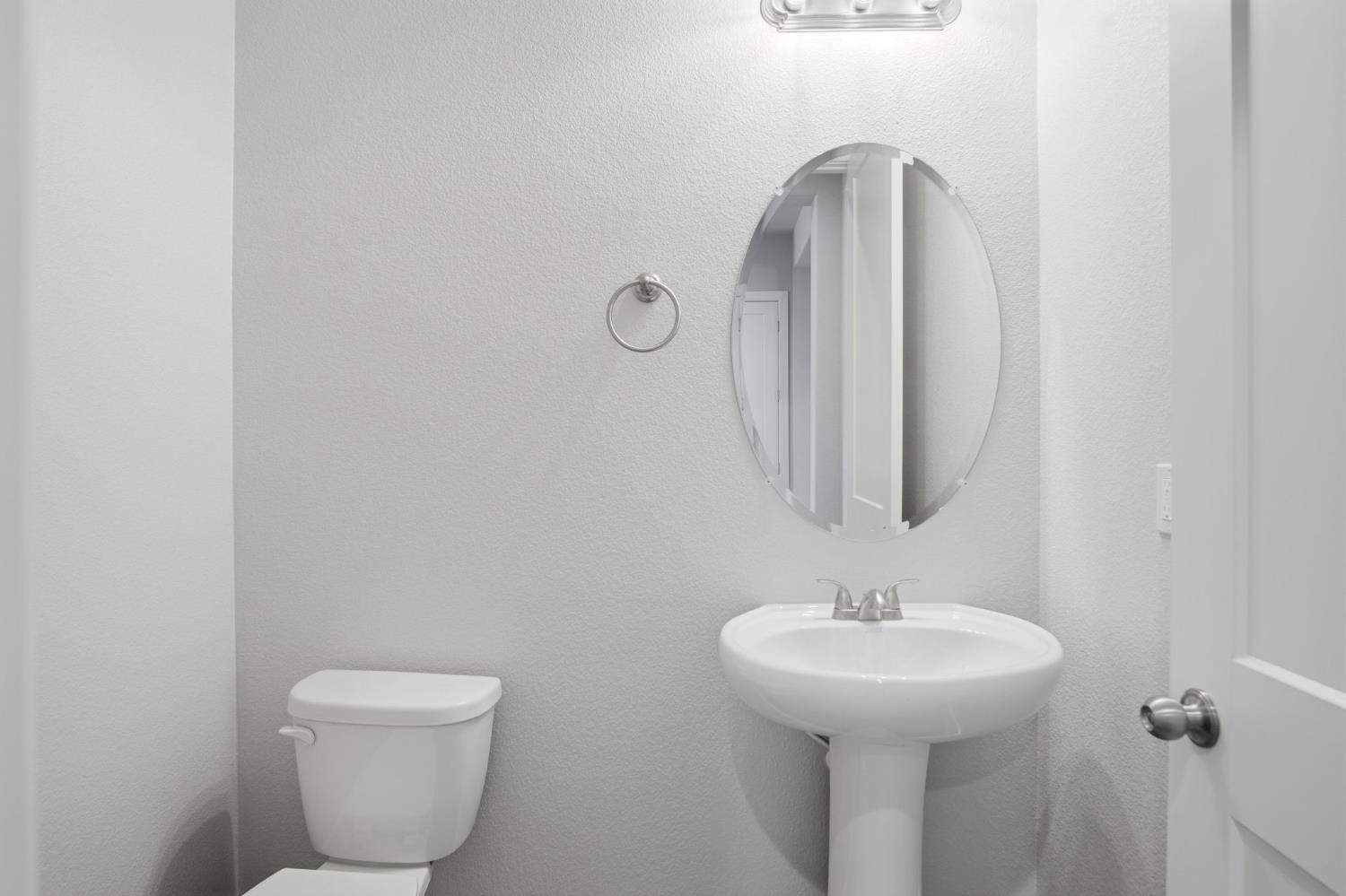 2516 Orinoco Ave, Manteca, CA 95337