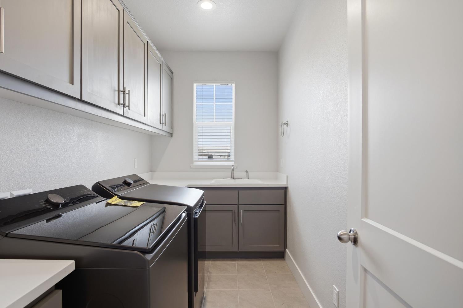 2516 Orinoco Ave, Manteca, CA 95337