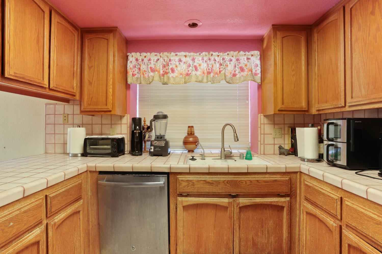 2008 Sheldon Dr, Modesto, CA 95350