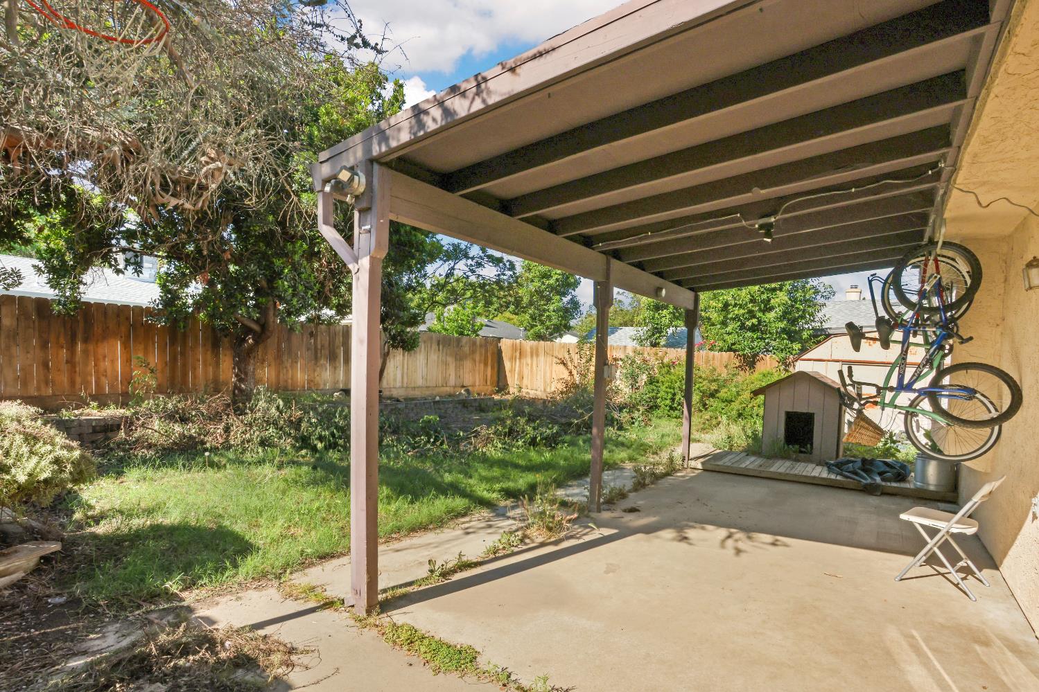 2008 Sheldon Dr, Modesto, CA 95350