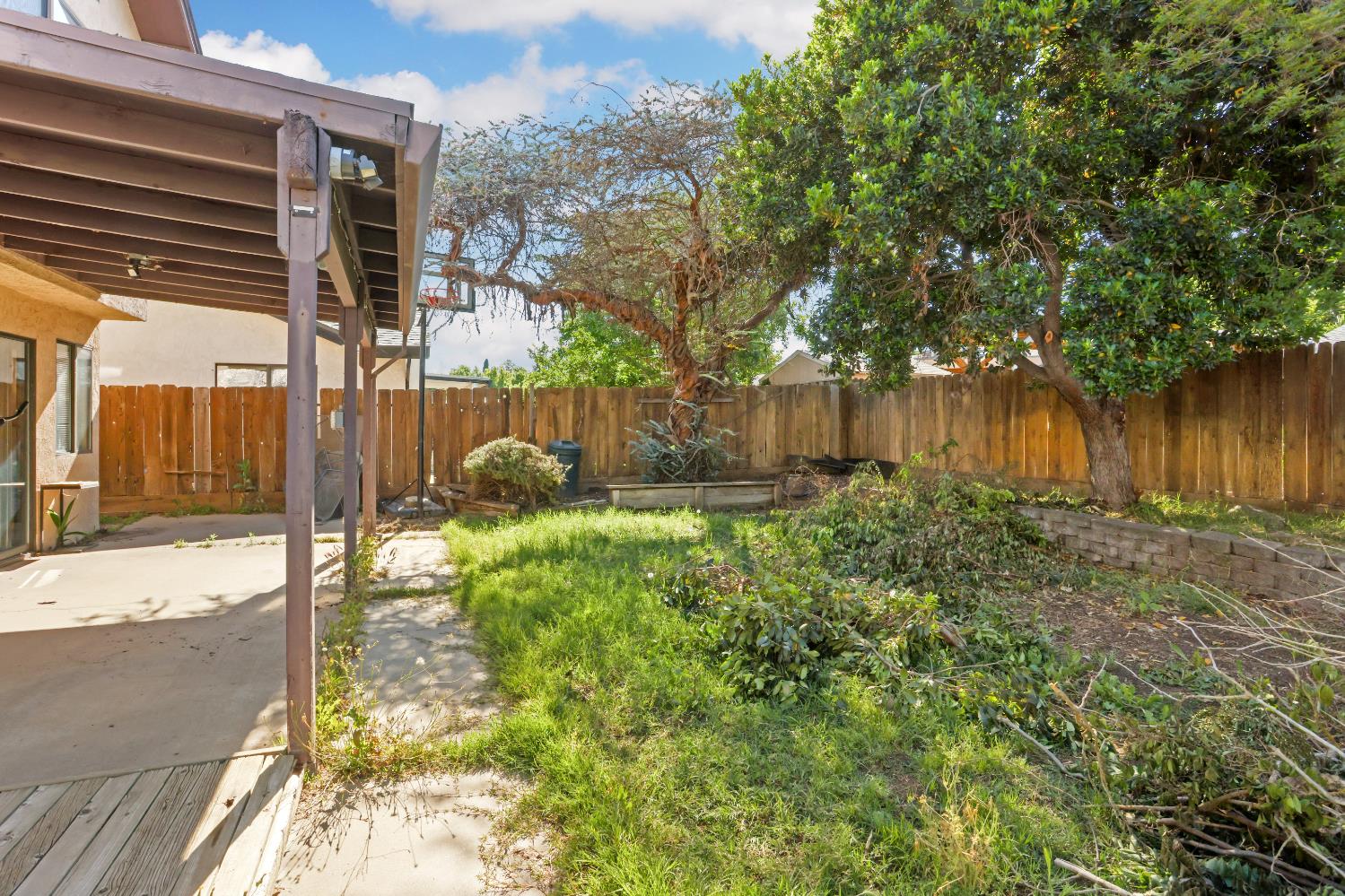 2008 Sheldon Dr, Modesto, CA 95350