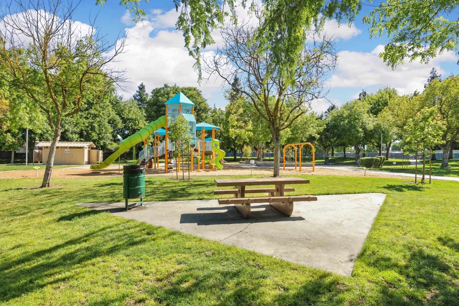 2008 Sheldon Dr, Modesto, CA 95350