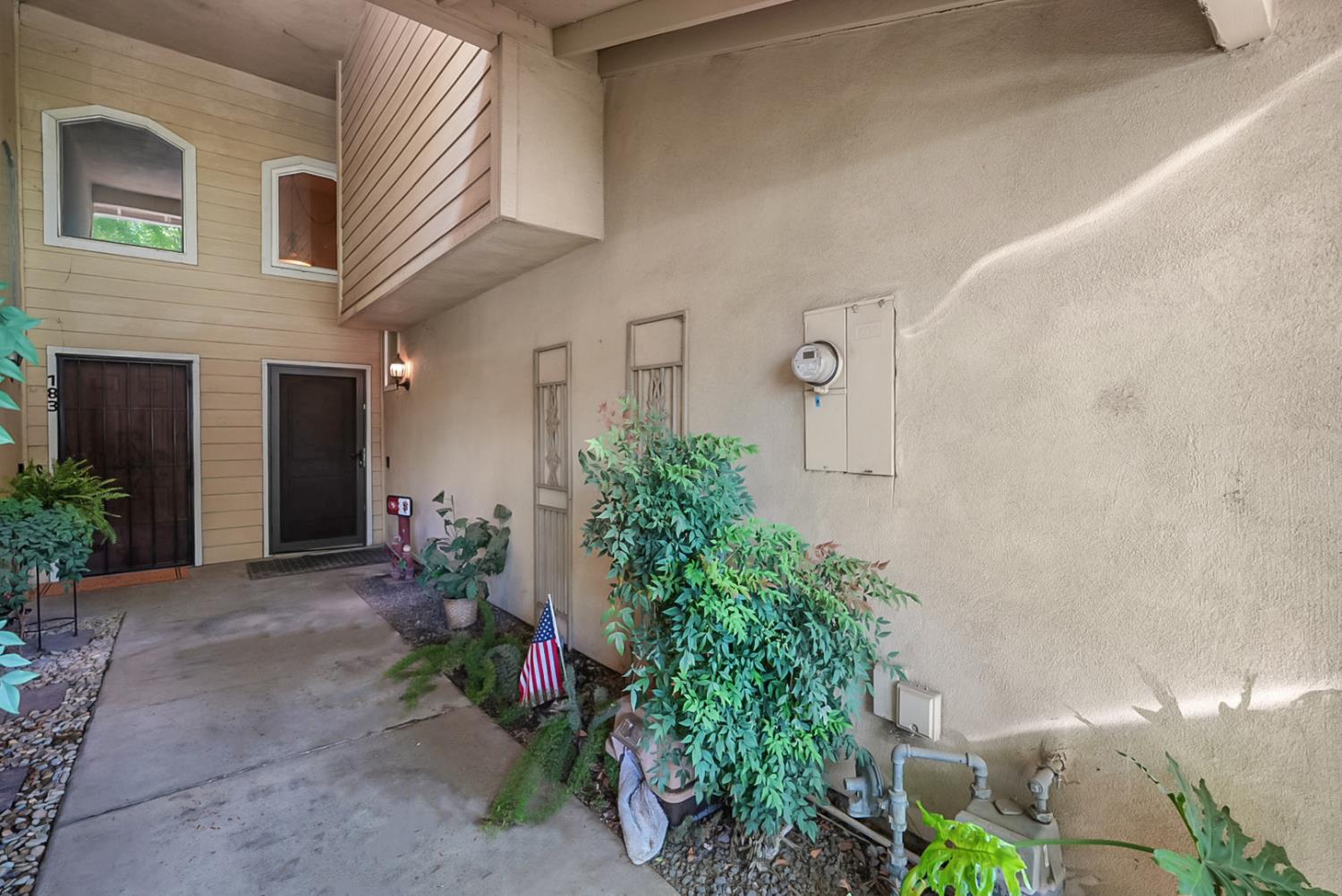 185 Tiffany Cir, Ripon, CA 95366