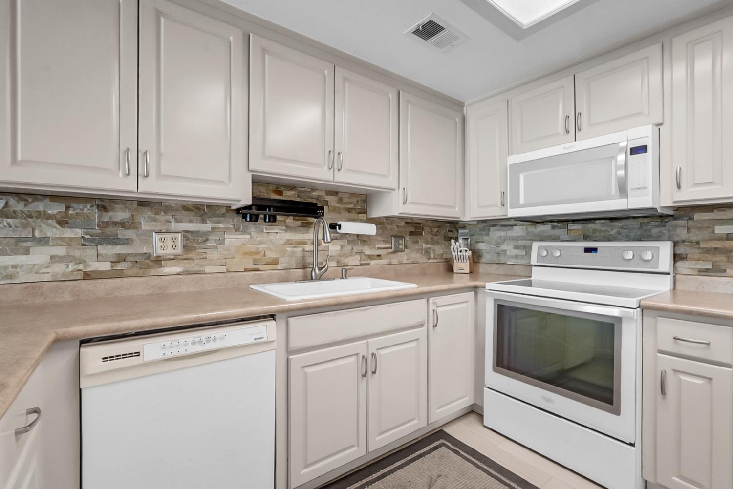 185 Tiffany Cir, Ripon, CA 95366