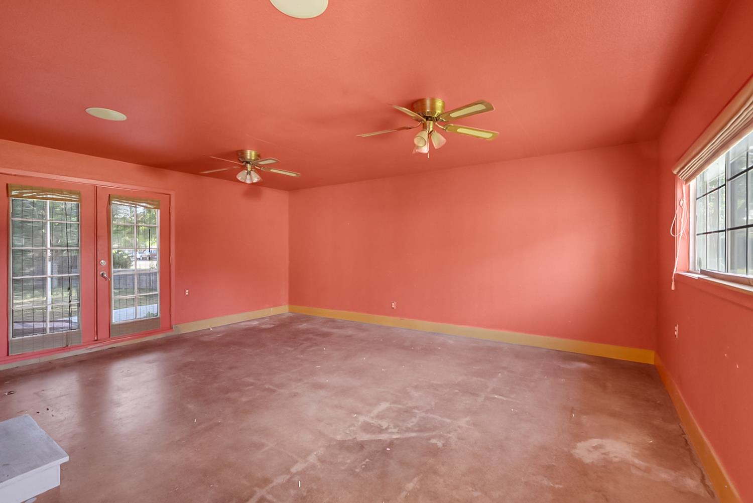 1945 Annhurst Ave, Turlock, CA 95382