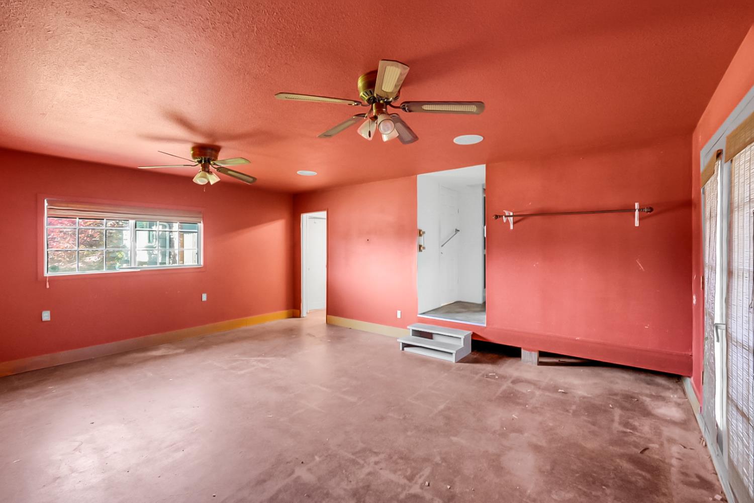 1945 Annhurst Ave, Turlock, CA 95382