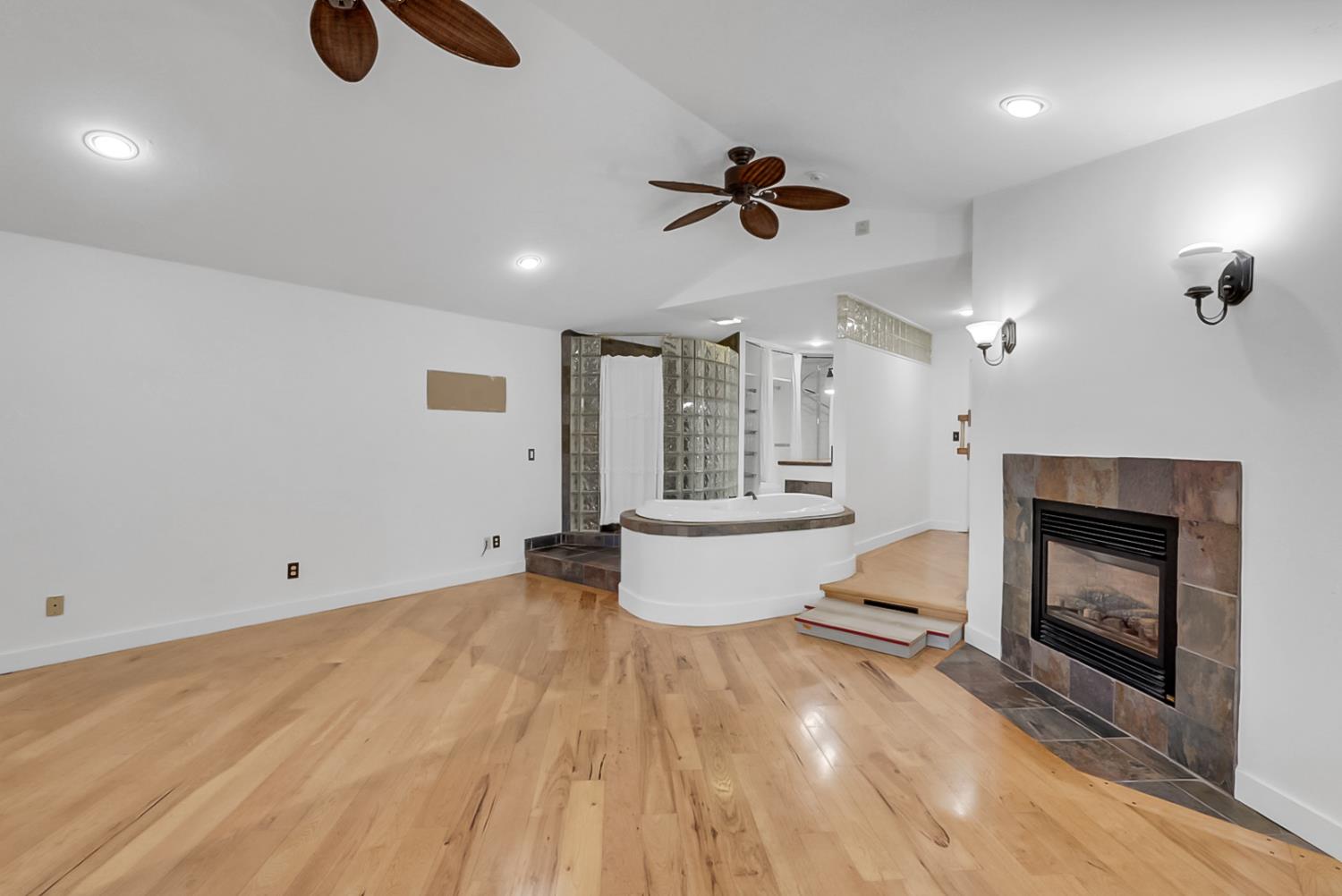 1945 Annhurst Ave, Turlock, CA 95382