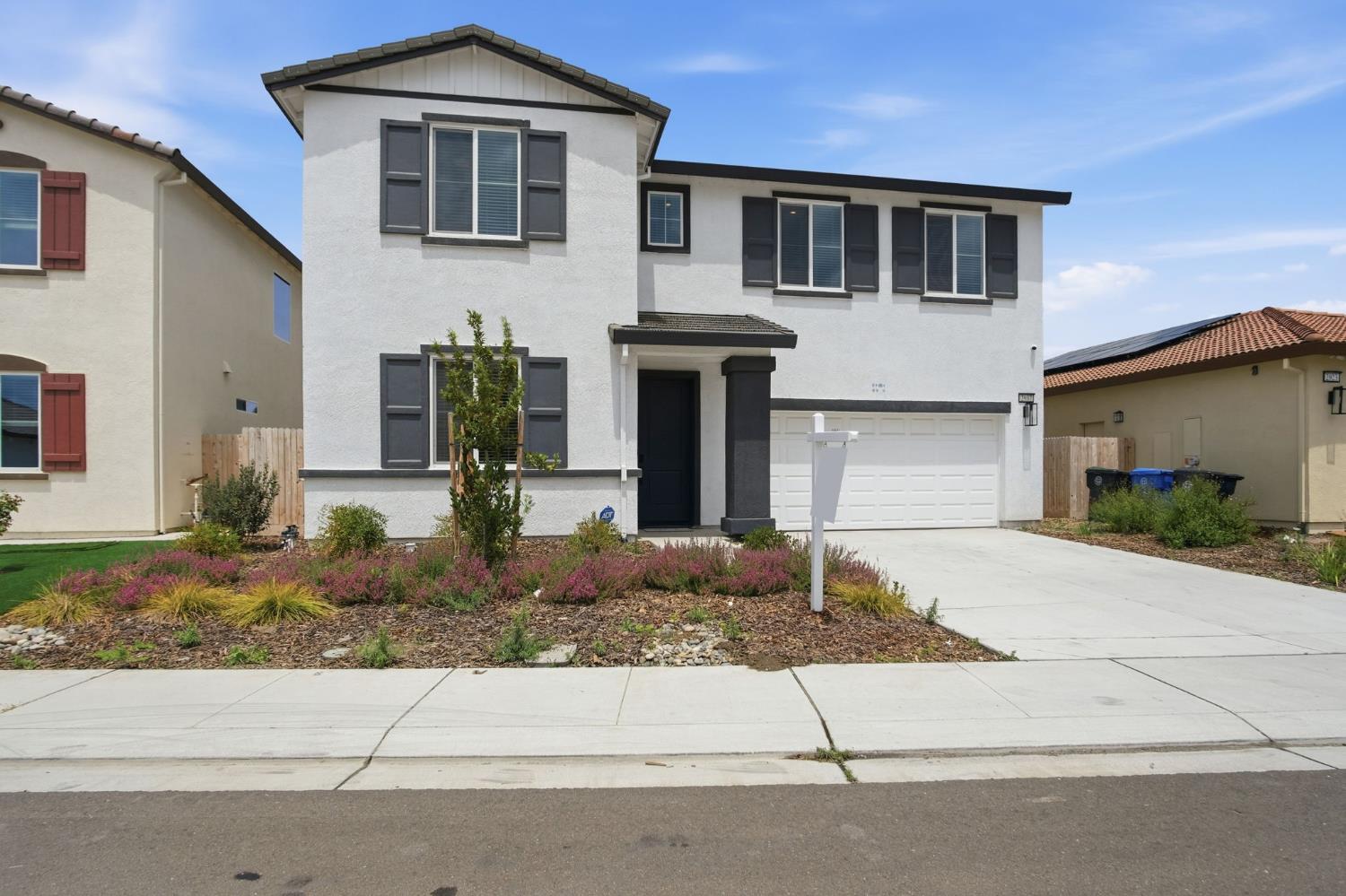 2937 Newhalen St, Manteca, CA 95337