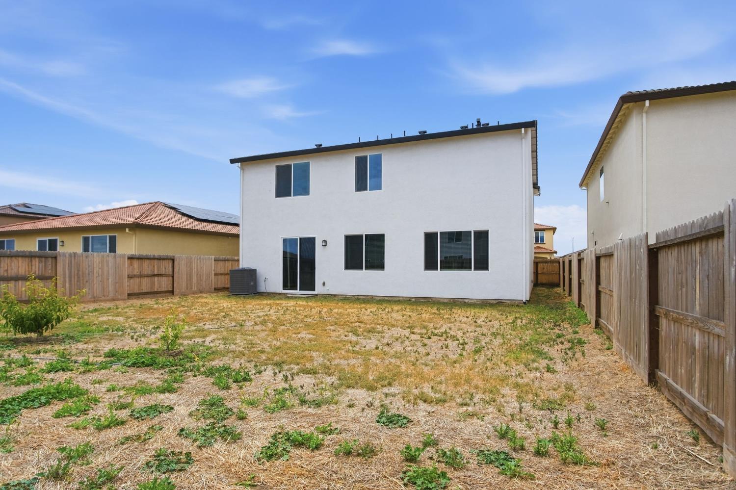 2937 Newhalen St, Manteca, CA 95337