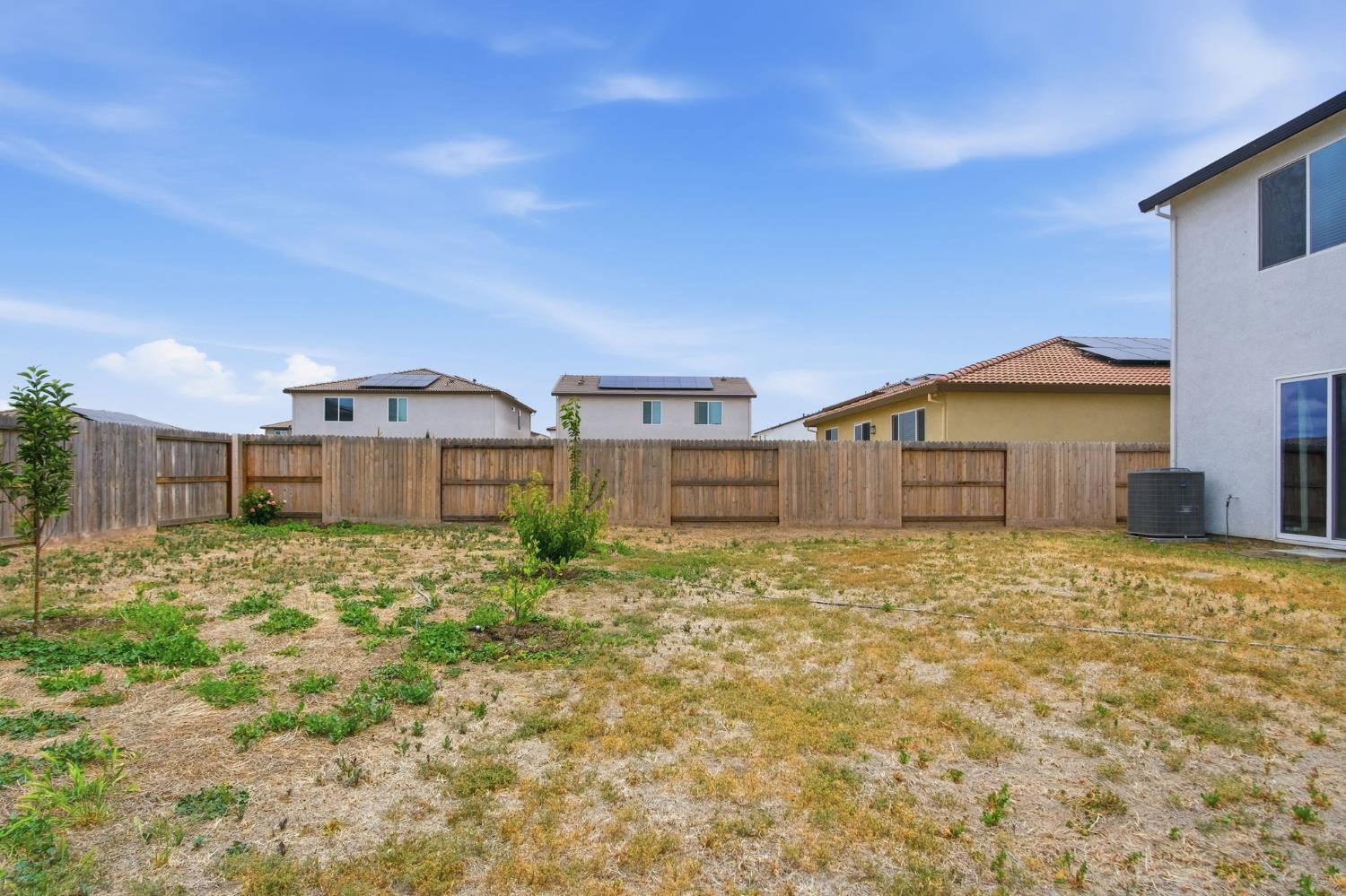 2937 Newhalen St, Manteca, CA 95337
