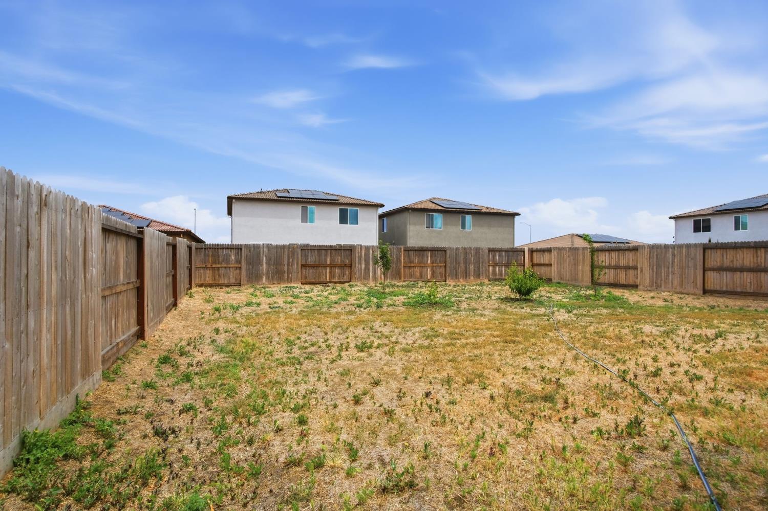 2937 Newhalen St, Manteca, CA 95337