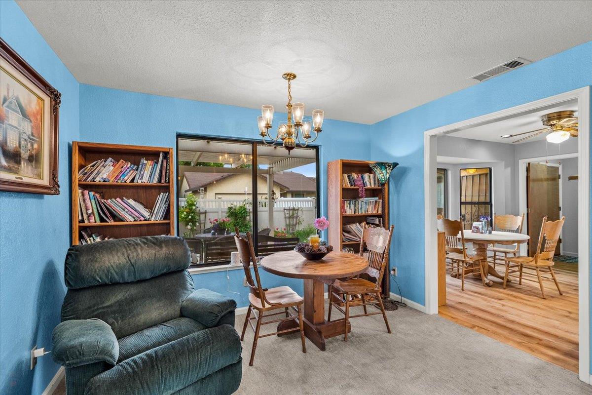 2136 Candy Cane Walk, Manteca, CA 95336