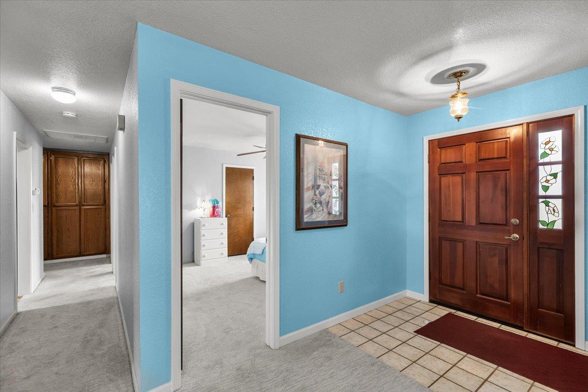 2136 Candy Cane Walk, Manteca, CA 95336