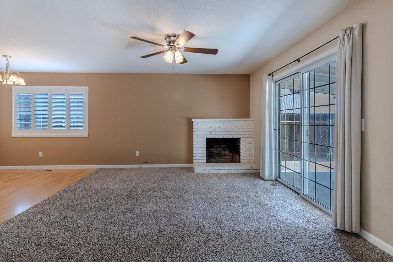 712 Woodrow Ave, Modesto, CA 95350