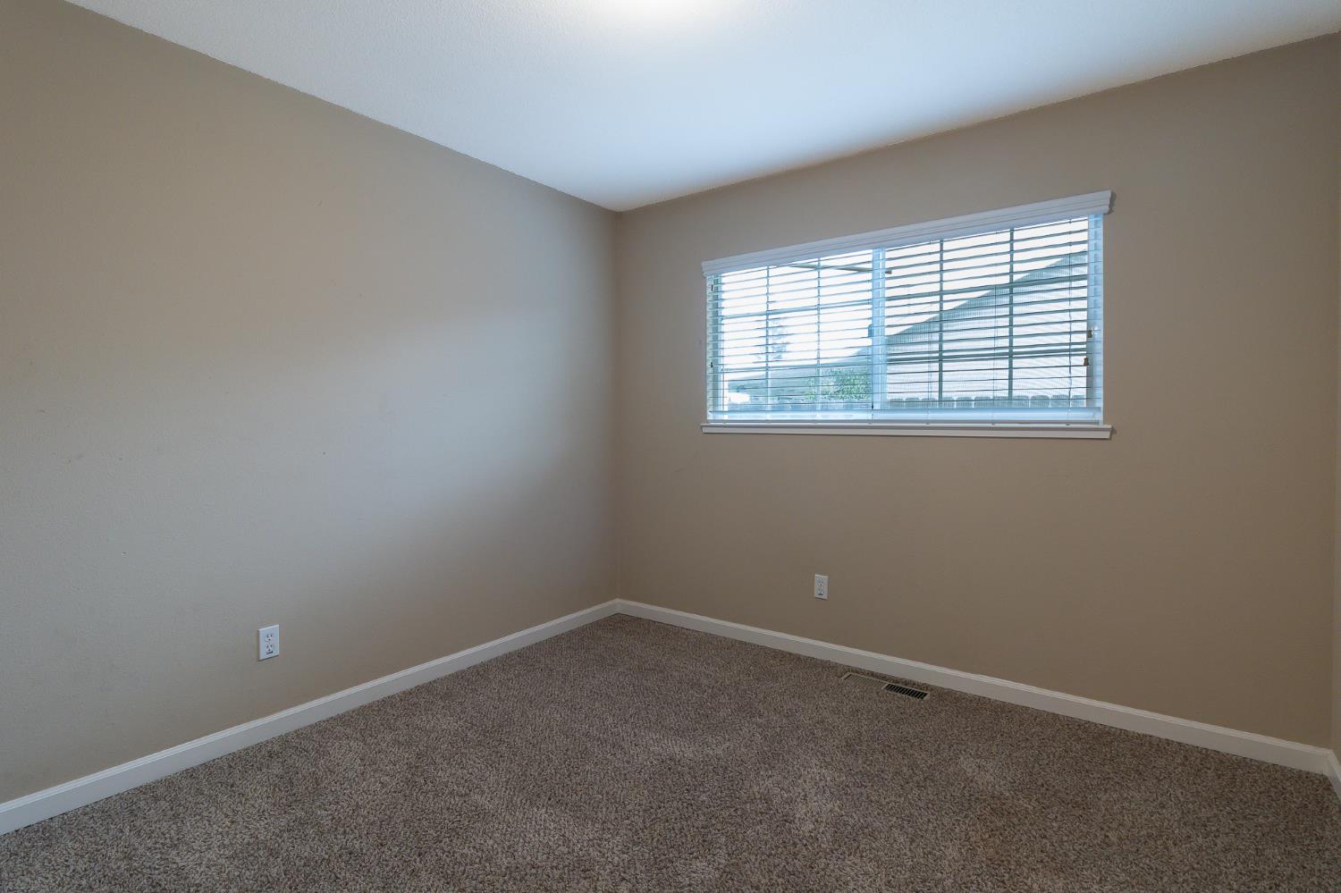 712 Woodrow Ave, Modesto, CA 95350