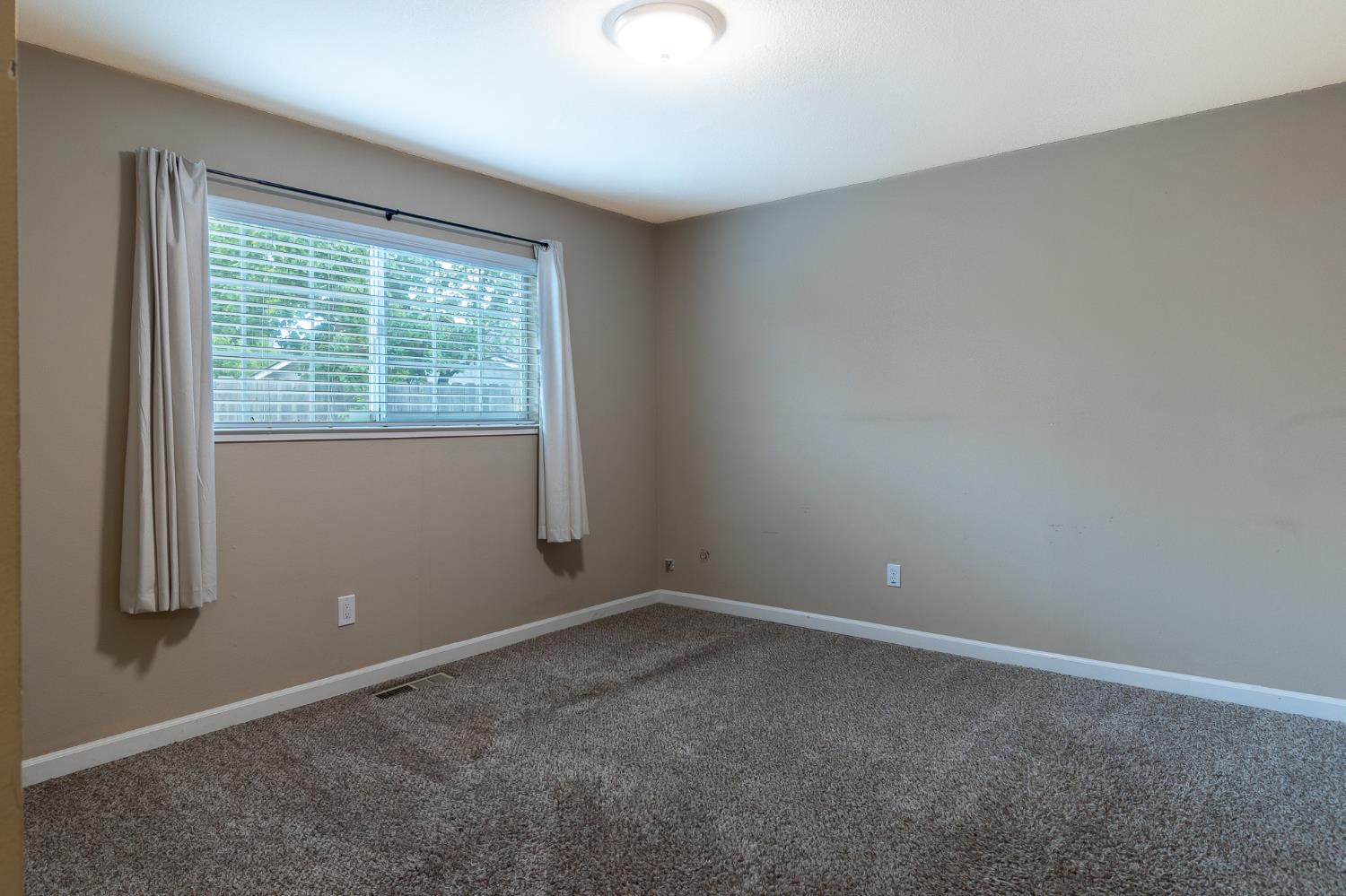 712 Woodrow Ave, Modesto, CA 95350