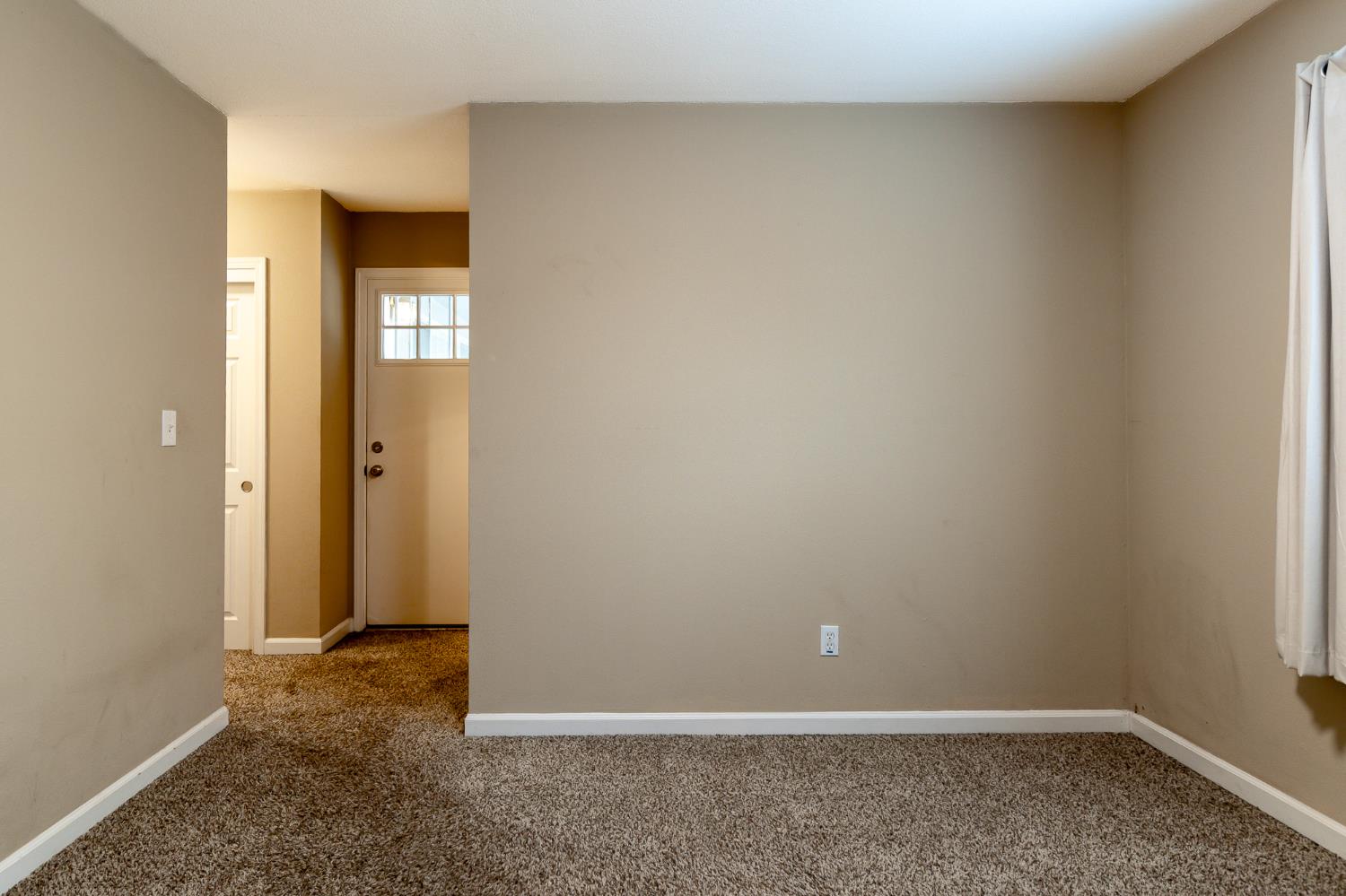 712 Woodrow Ave, Modesto, CA 95350