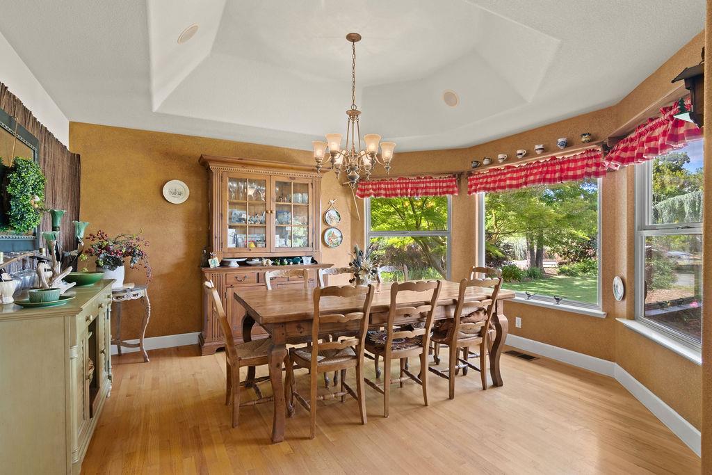 12959 Lambuth Rd, Oakdale, CA 95361