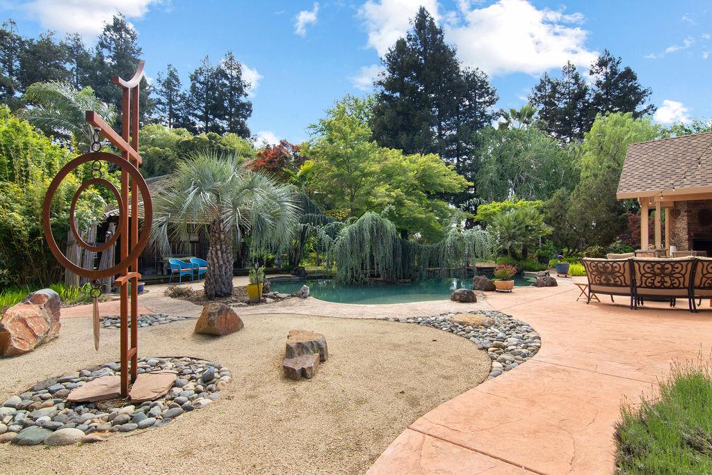 12959 Lambuth Rd, Oakdale, CA 95361