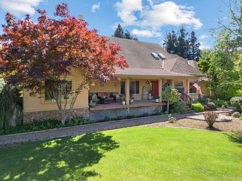 12959 Lambuth Rd, Oakdale, CA 95361