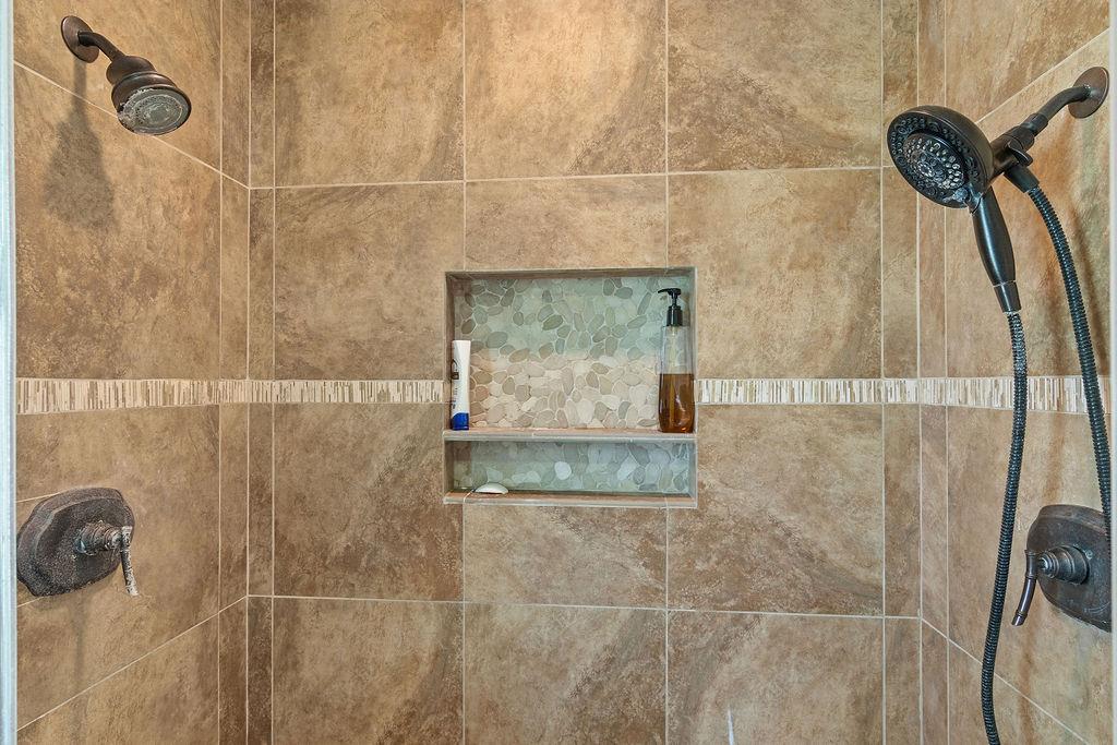 12959 Lambuth Rd, Oakdale, CA 95361