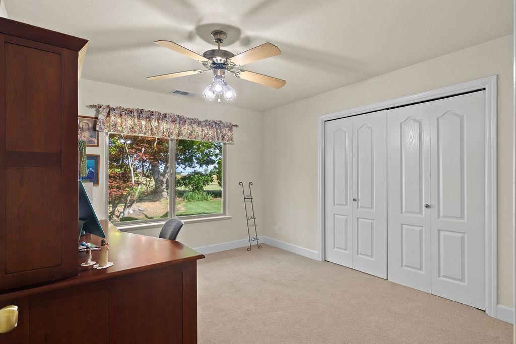 12959 Lambuth Rd, Oakdale, CA 95361