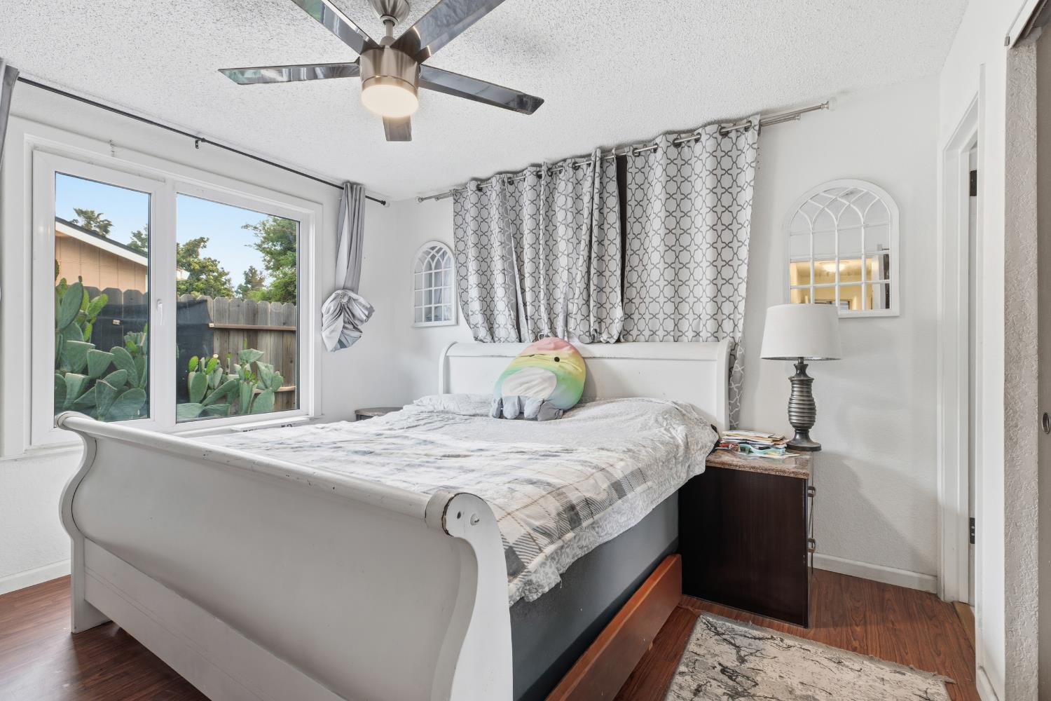 920 Hysell Ct, Ripon, CA 95366