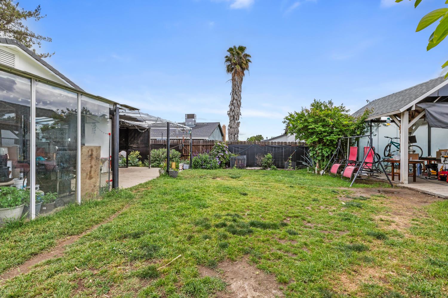 920 Hysell Ct, Ripon, CA 95366