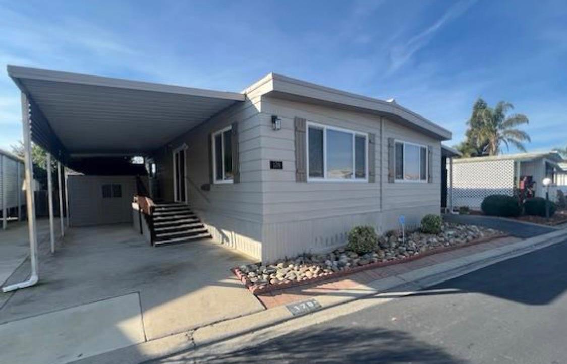 2505 Jackson Ave, Escalon, CA 95320